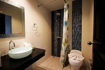 Natalie House 1 Hotel Ban Karon Exterior foto